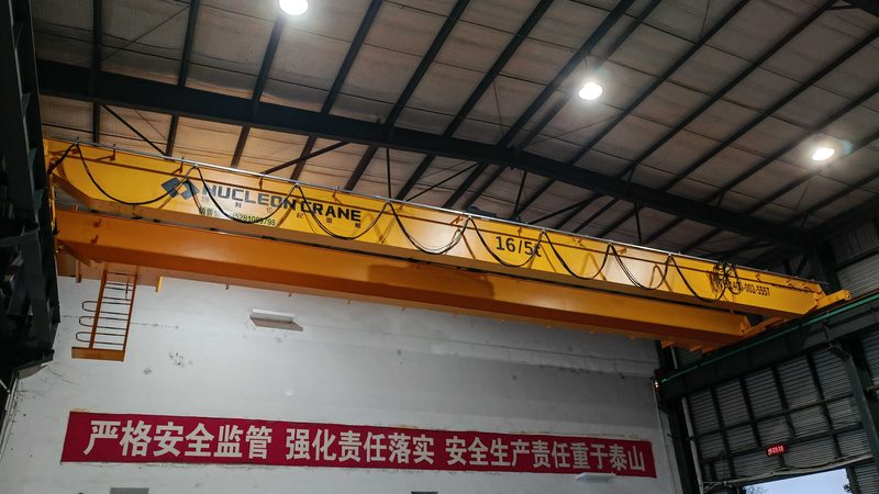 单梁起重机：揭秘其核心部件与选型要点**
